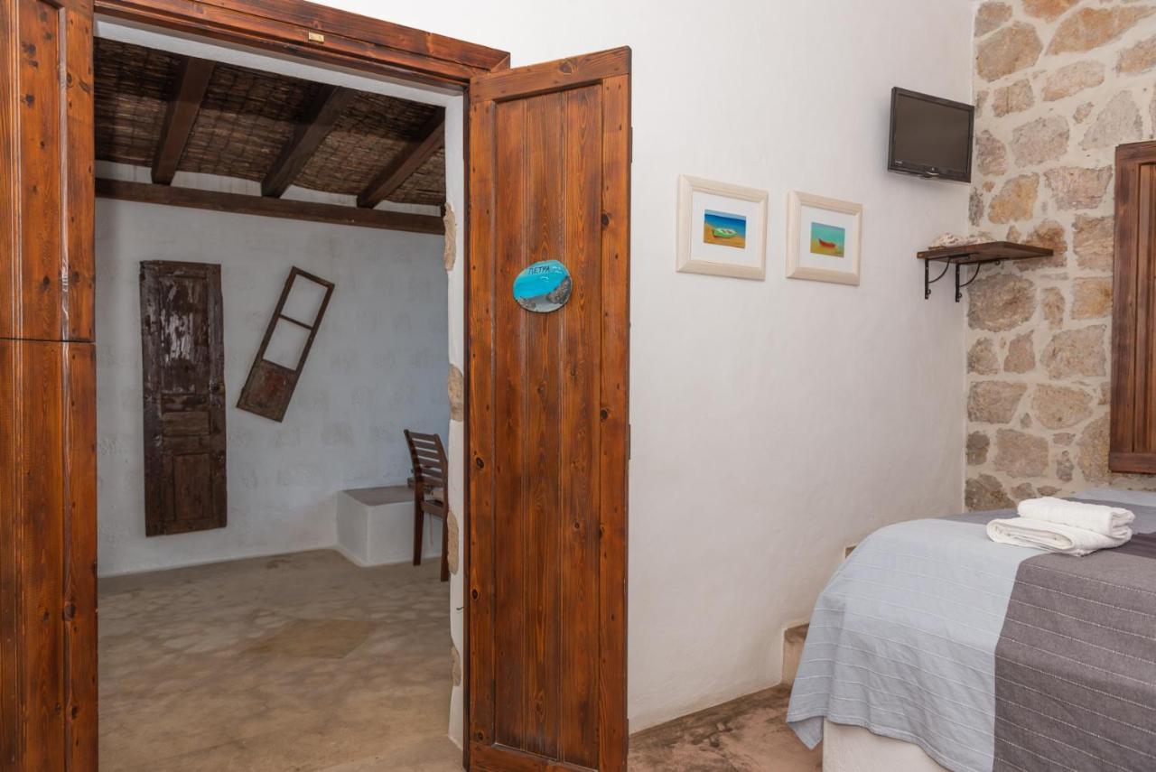 Kalderimi Studios Patmos Town Exterior photo