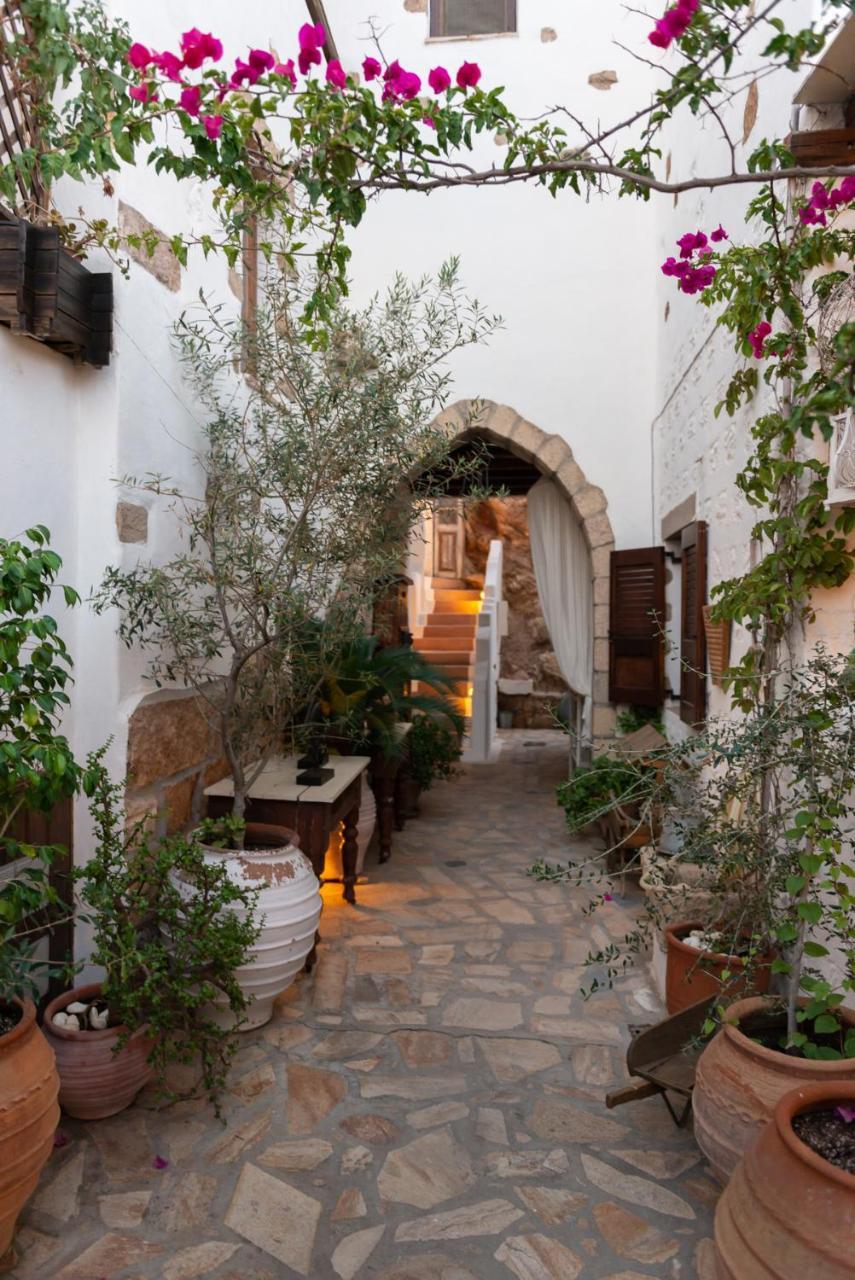 Kalderimi Studios Patmos Town Exterior photo